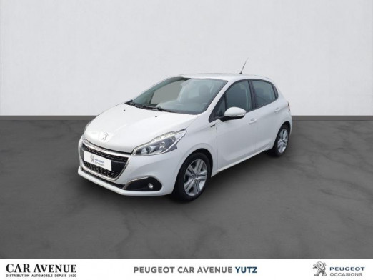 Used PEUGEOT 208 1.2 PureTech 82ch E6.c Signature 5p 2019 Blanc Banquise € 12,490 in Yutz