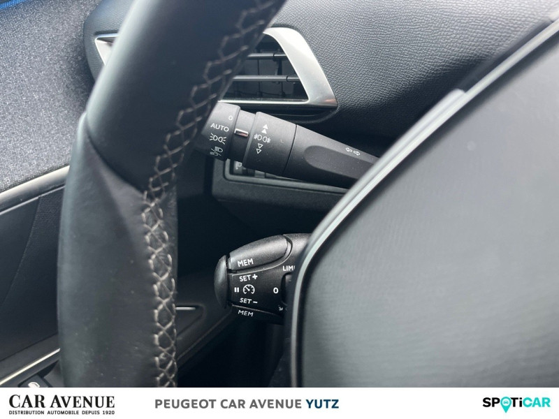 Occasion PEUGEOT 3008 1.2 PureTech 130ch S&S Allure 2019 Gris Artense (M) 18990 € à Yutz