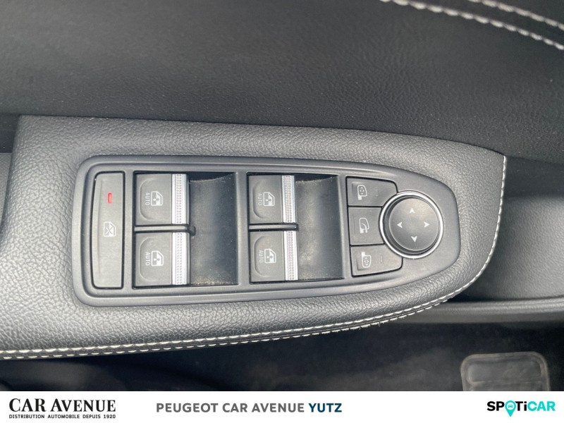 Occasion RENAULT Arkana 1.6 E-Tech 145ch Intens -21B 2021 Blanc Perle 22990 € à Yutz