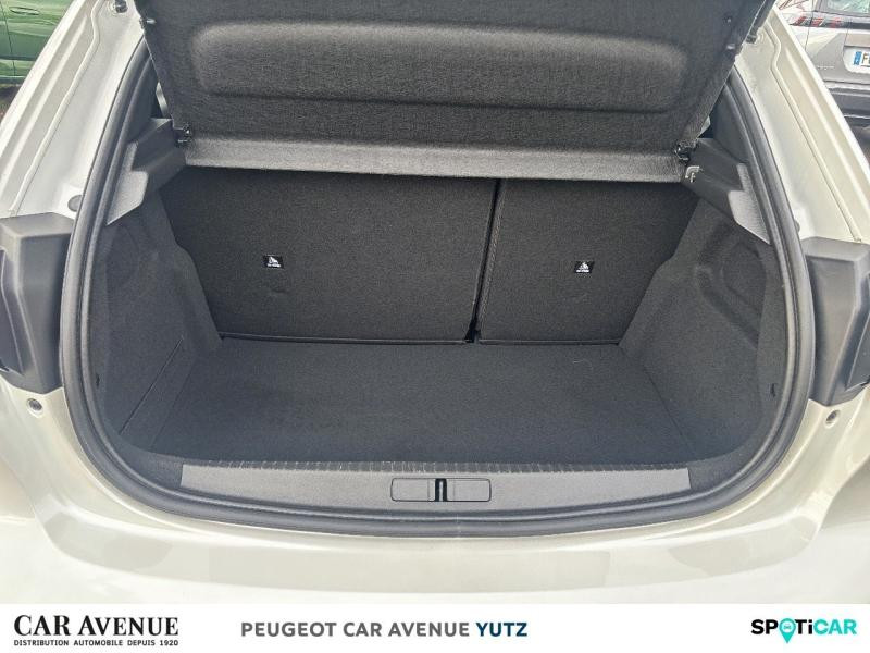 Used PEUGEOT 208 1.2 PureTech 100ch S&S Allure 2021 Blanc Banquise € 14490 in Yutz