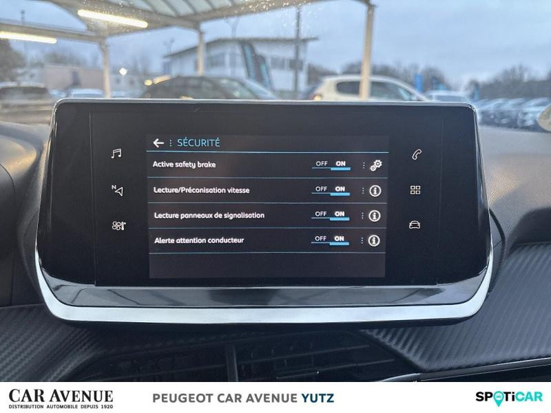 Occasion PEUGEOT 208 1.2 PureTech 100ch S&S Style EAT8 2021 Jaune 14690 € à Yutz