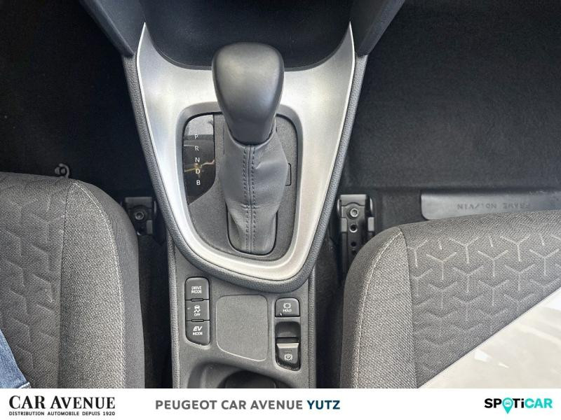 Used TOYOTA Yaris Cross 116h Design MY22 2022 Blanc Lunaire Nacré € 20990 in Yutz