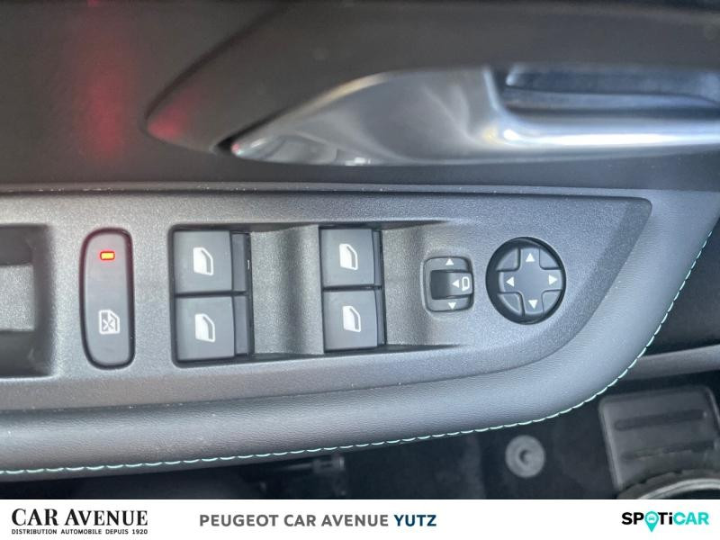 Used PEUGEOT 208 e-208 136ch Allure 2021 Noir Perla Nera (M) € 16490 in Yutz