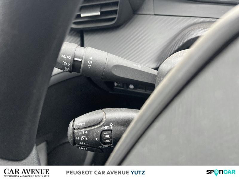 Used PEUGEOT 208 Affaire 1.2 PureTech 75ch S&S Premium 2 Places 2020 Gris Platinium métal € 8190 in Yutz