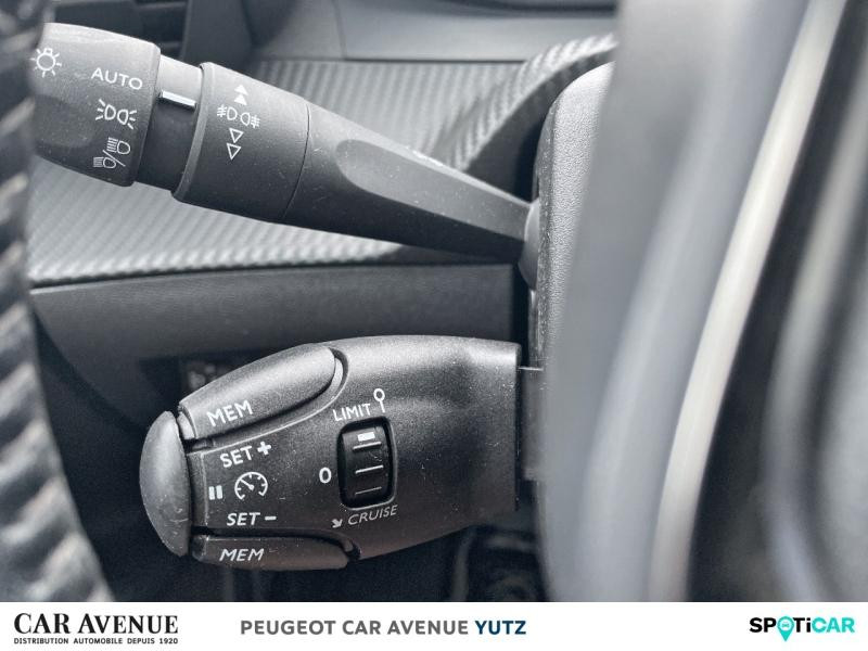 Occasion PEUGEOT 2008 1.2 PureTech 100ch S&S Active Business 2020 Blanc banquise (O) 12290 € à Yutz