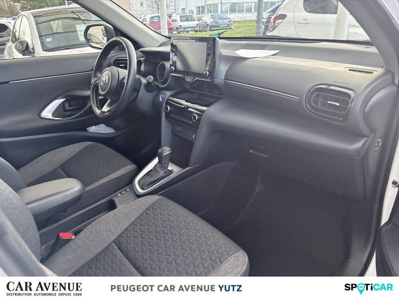 Used TOYOTA Yaris Cross 116h Design MY22 2022 Blanc Lunaire Nacré € 20990 in Yutz