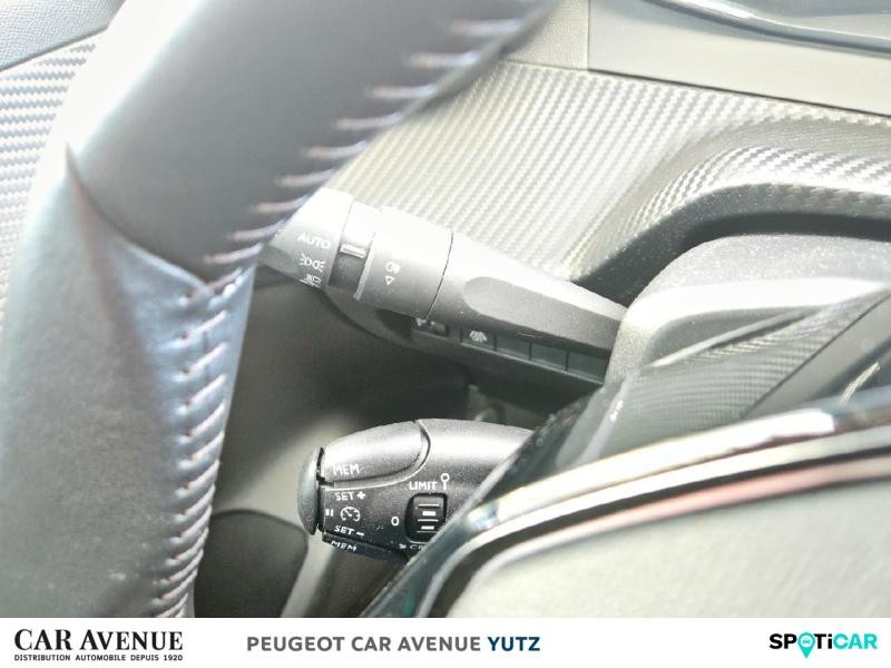 Occasion PEUGEOT 208 e-208 136ch Allure 2021 Rouge Elixir (V) 15690 € à Yutz