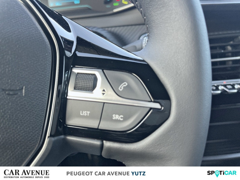 Occasion PEUGEOT 2008 e-2008 136ch Style 2023 Gris Platinium (M) 29329 € à Yutz