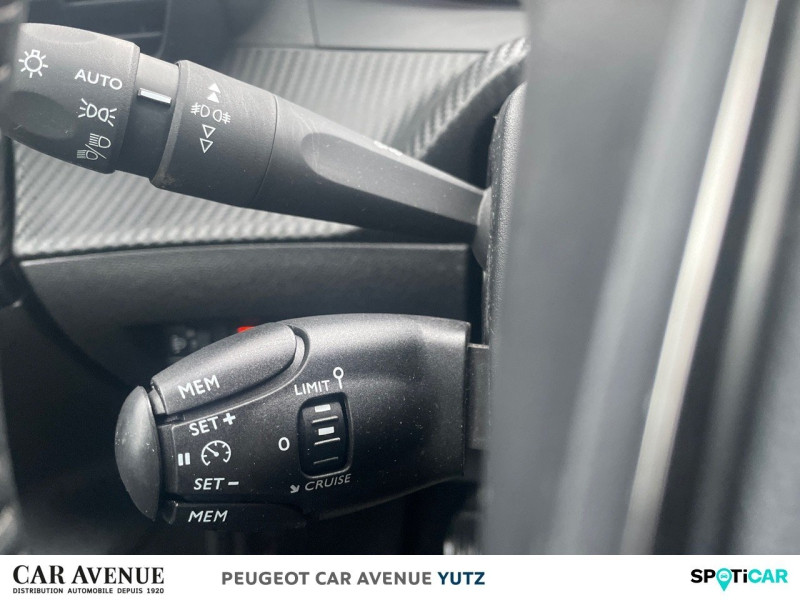 Used PEUGEOT 2008 1.2 PureTech 100ch S&S Active 2020 Gris Platinium (M) € 11490 in Yutz