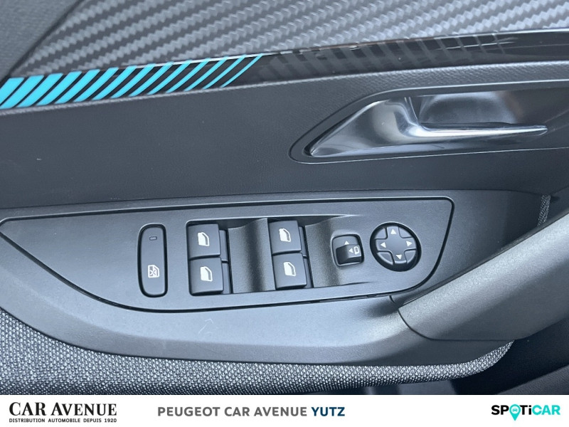 Occasion PEUGEOT 2008 e-2008 136ch Style 2023 Gris Platinium (M) 29329 € à Yutz