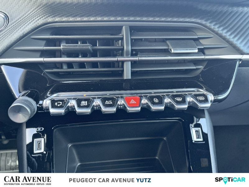 Occasion PEUGEOT 2008 e-2008 136ch Style 2023 Gris Platinium (M) 29329 € à Yutz
