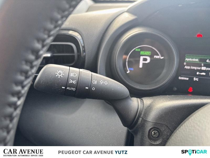 Used TOYOTA Yaris Cross 116h Design MY22 2022 Blanc Lunaire Nacré € 20990 in Yutz
