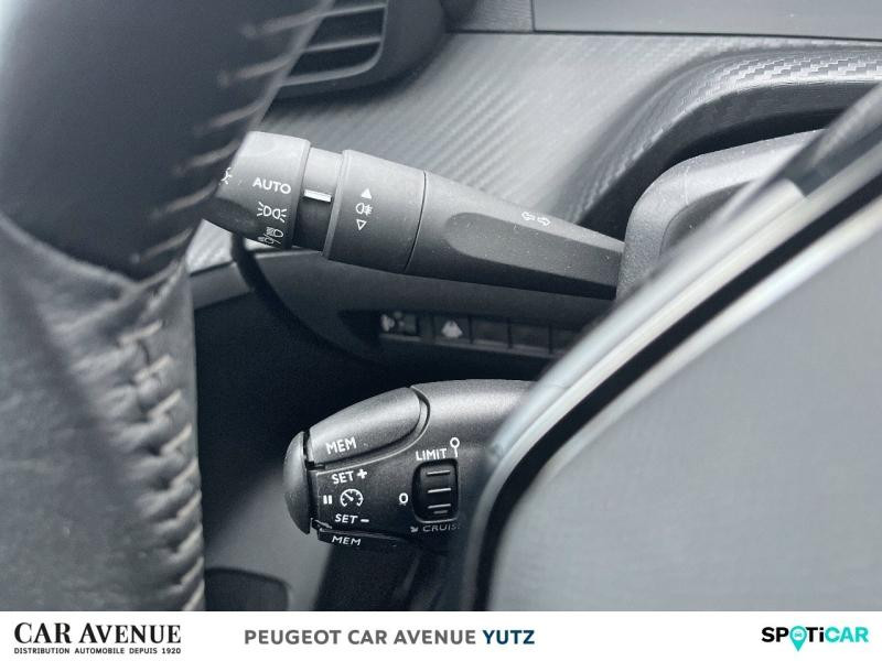 Used PEUGEOT 208 Affaire 1.5 BlueHDi 100 Premium Pack 2 Places 2021 Blanc Banquise € 10990 in Yutz