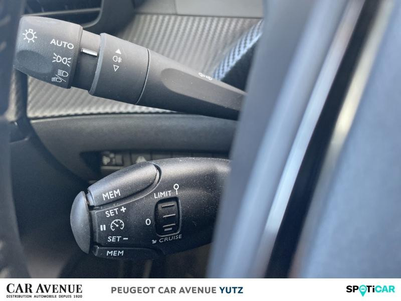 Occasion PEUGEOT 2008 e-2008 136ch Style 2022 Rouge Elixir (S) 17490 € à Yutz