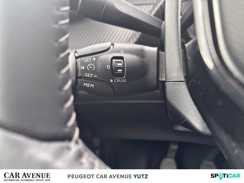 Used PEUGEOT 208 1.2 PureTech 100ch S&S Allure 2021 Blanc Banquise € 14490 in Yutz
