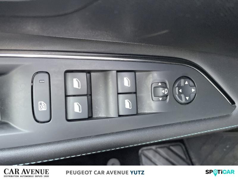 Used PEUGEOT 3008 1.2 PureTech 130ch S&S Allure Pack 2021 Rouge Ultimate (V) € 19490 in Yutz