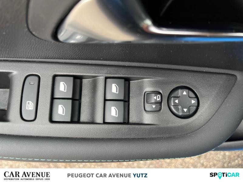 Used PEUGEOT 208 1.2 PureTech 100ch S&S Allure EAT8 2024 Bleu Vertigo (V) € 19890 in Yutz