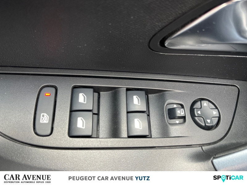 Used PEUGEOT 2008 1.2 PureTech 100ch S&S Allure 2020 Orange € 12490 in Yutz