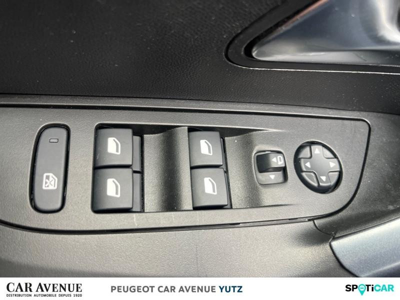 Occasion PEUGEOT 2008 1.2 PureTech 100ch S&S Allure 2020 Gris Artense (M) 14990 € à Yutz