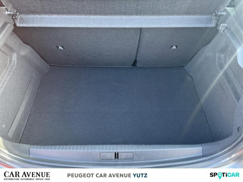 Used PEUGEOT 208 e-208 136ch Allure 2021 Noir Perla Nera (M) € 16490 in Yutz