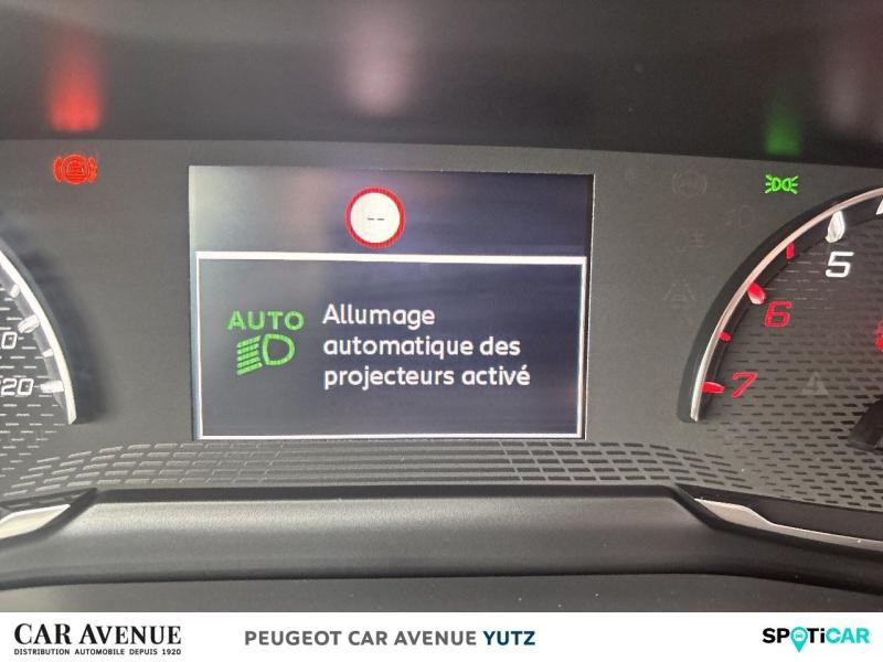 Used PEUGEOT 208 1.2 PureTech 100ch S&S Allure 2021 Blanc Banquise € 14490 in Yutz