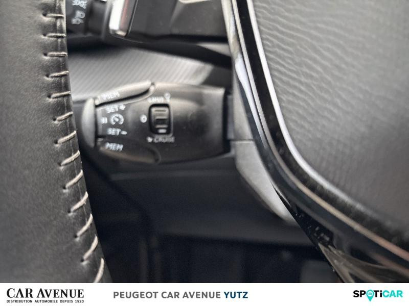 Occasion PEUGEOT 2008 1.2 PureTech 130ch S&S Allure Pack EAT8 2021 Bleu Vertigo (S) 17490 € à Yutz