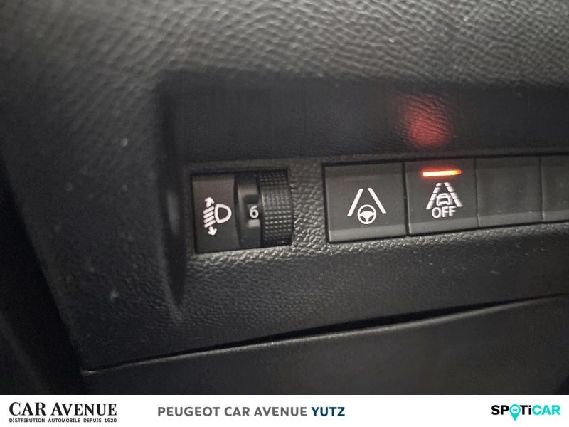 Occasion PEUGEOT 2008 e-2008 136ch Allure 2020 Rouge Elixir (S) 19990 € à Yutz