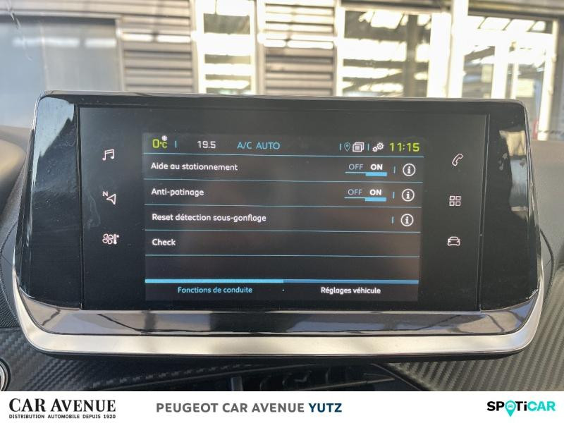 Occasion PEUGEOT 2008 e-2008 136ch Style 2022 Rouge Elixir (S) 17490 € à Yutz