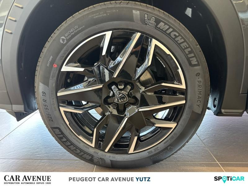 Occasion PEUGEOT 3008 1.2 Hybrid 145ch GT e-DCS6 2025 Gris Titane (M) 42832 € à Yutz