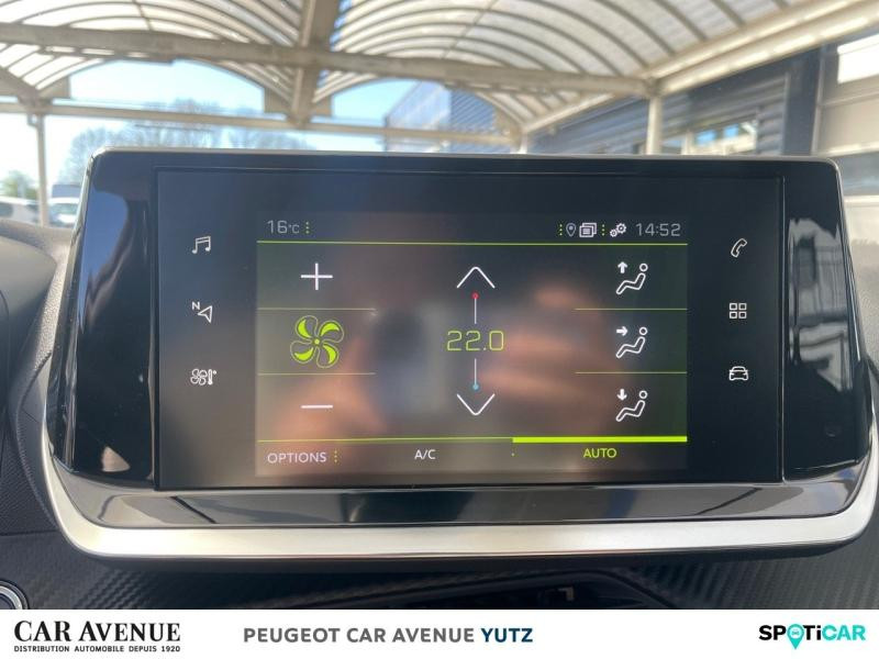 Used PEUGEOT 208 1.2 PureTech 100ch S&S Allure EAT8 2021 Blanc nacré € 13989 in Yutz