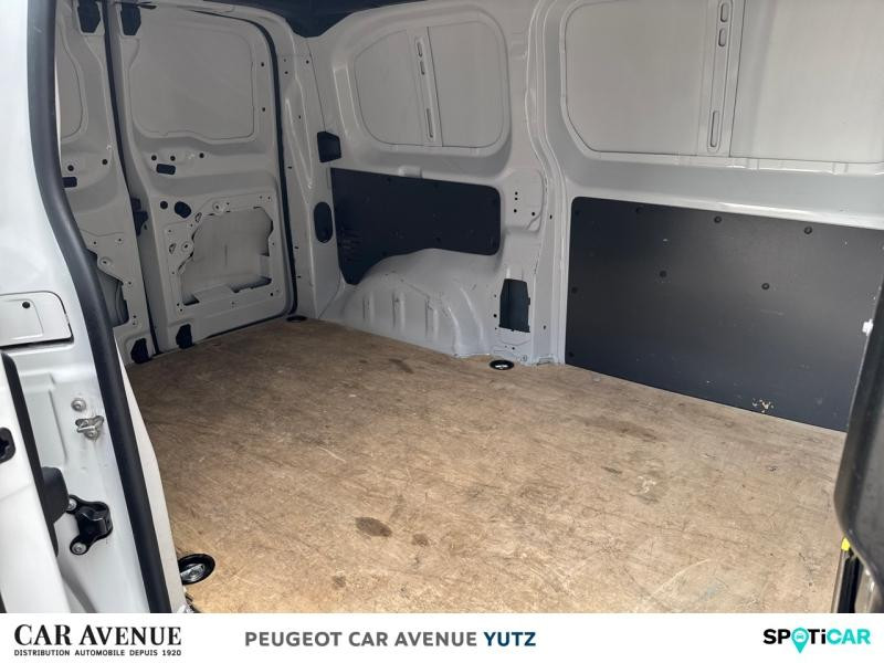 Occasion PEUGEOT Expert Fg M 1.5 BlueHDi 120ch S&S Pack Asphalt 2022 Blanc Kaolin 21390 € à Yutz