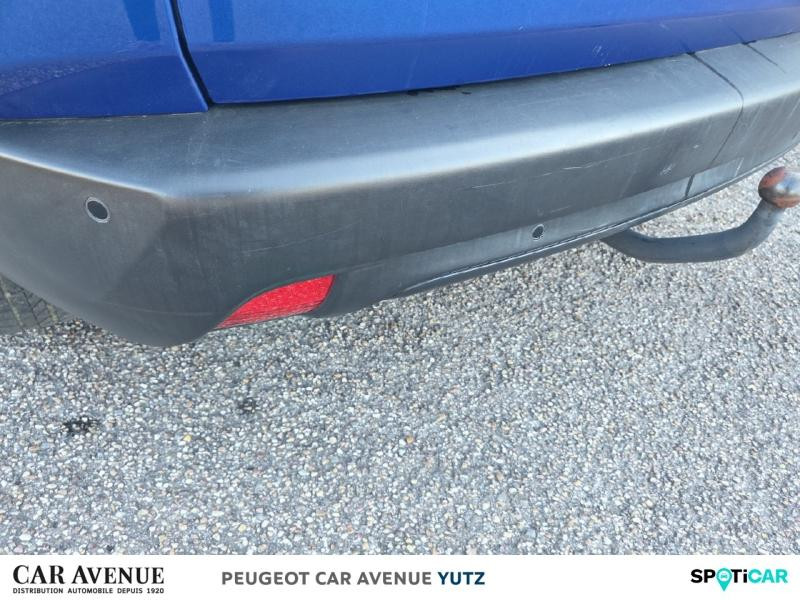 Occasion PEUGEOT 2008 1.2 PureTech 110ch E6.c Signature S&S 5cv 2019 Bleu Quasar 9790 € à Yutz