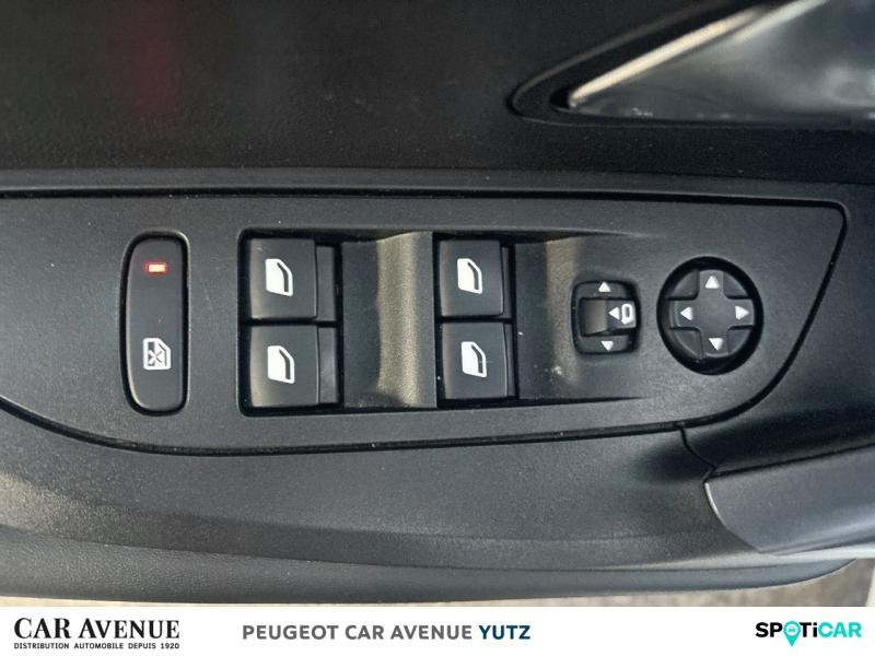Occasion PEUGEOT 2008 e-2008 136ch Allure 2020 Blanc Nacré (N) 13990 € à Yutz