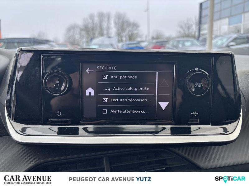 Occasion PEUGEOT 208 Affaire 1.2 PureTech 75ch S&S Premium 2 Places 2021 Gris Artense 7390 € à Yutz