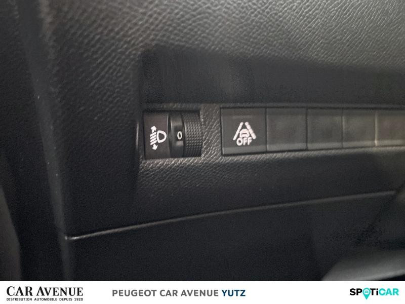 Occasion PEUGEOT 2008 e-2008 136ch Allure 2020 Blanc Nacré (N) 13990 € à Yutz