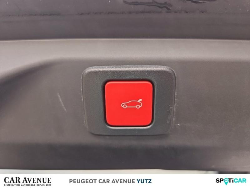 Occasion PEUGEOT 3008 1.2 Hybrid 136ch GT e-DCS6 2024 Blanc Okénite (M) 38890 € à Yutz