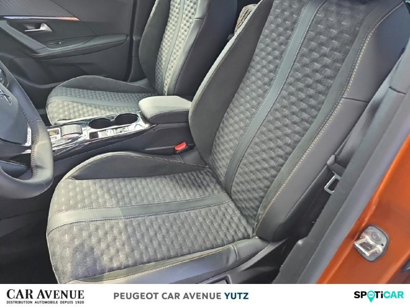 Occasion PEUGEOT 2008 1.2 PureTech 130ch S&S Roadtrip EAT8 2022 Orange 16490 € à Yutz