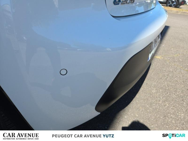 Occasion PEUGEOT 208 e-208 136ch Style 2023 Blanc Banquise (O) 15490 € à Yutz