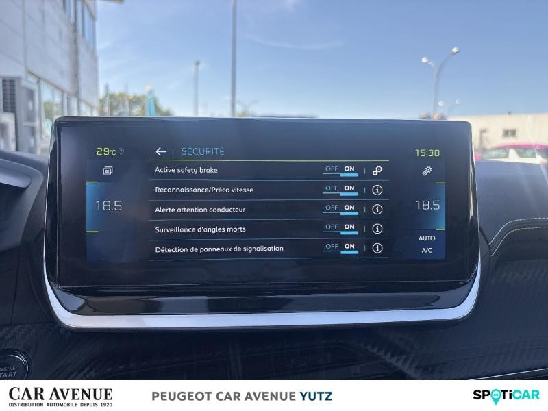 Occasion PEUGEOT 208 e-208 136ch GT Pack 2022 Jaune 19490 € à Yutz