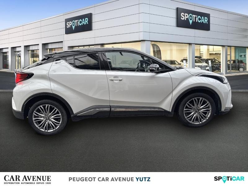 Occasion TOYOTA C-HR 184h Distinctive 2WD E-CVT MY22 2022 Blanc Lunaire nacré bi-ton 25890 € à Yutz