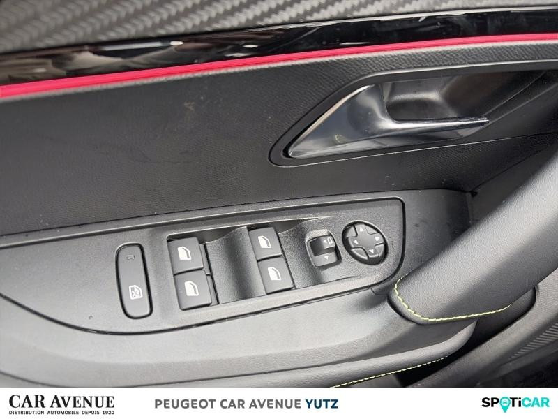 Occasion PEUGEOT 2008 1.2 Hybrid 145ch GT e-DCS6 2025 Rouge Elixir (S) 33208 € à Yutz