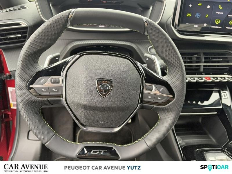 Occasion PEUGEOT 2008 1.2 Hybrid 145ch GT e-DCS6 2025 Rouge Elixir (S) 33208 € à Yutz