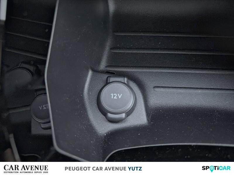 Occasion PEUGEOT 2008 1.2 Hybrid 145ch Allure e-DCS6 2025 Bleu 31069 € à Yutz