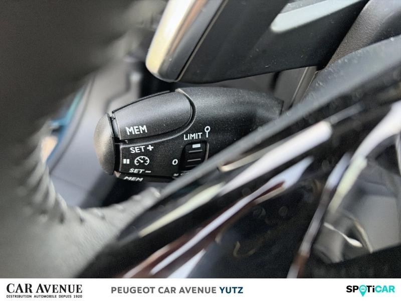 Occasion PEUGEOT 2008 1.2 Hybrid 145ch Allure e-DCS6 2025 Bleu 31069 € à Yutz