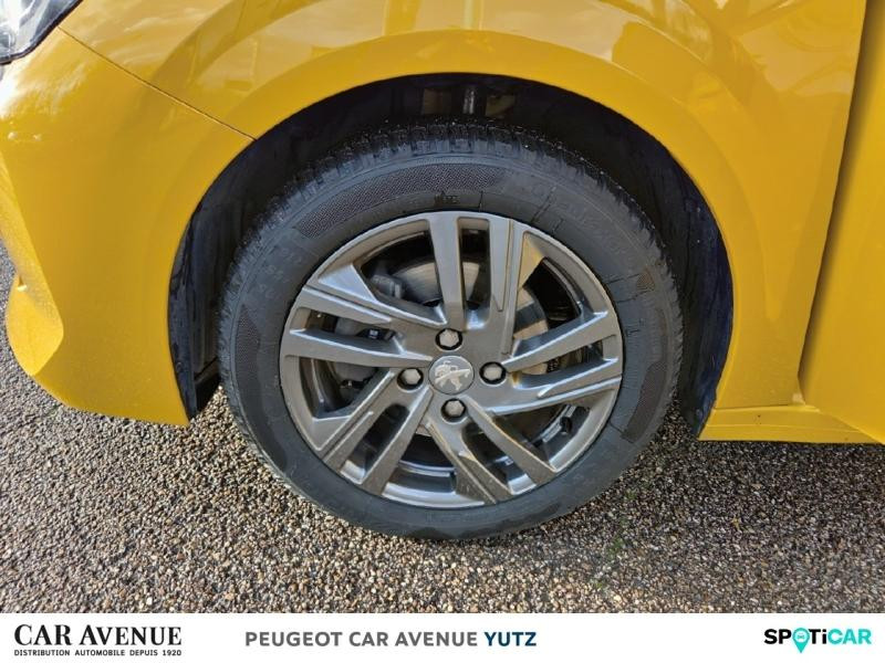Occasion PEUGEOT 208 1.2 PureTech 100ch S&S Style EAT8 2022 Jaune 14990 € à Yutz