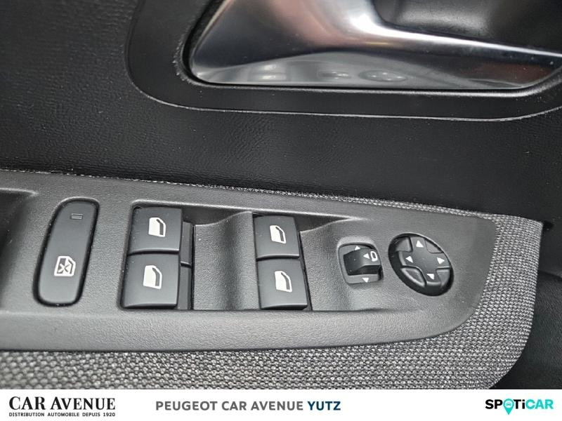 Occasion PEUGEOT 208 1.2 PureTech 100ch S&S Style EAT8 2021 Noir Perla Nera (M) 15990 € à Yutz