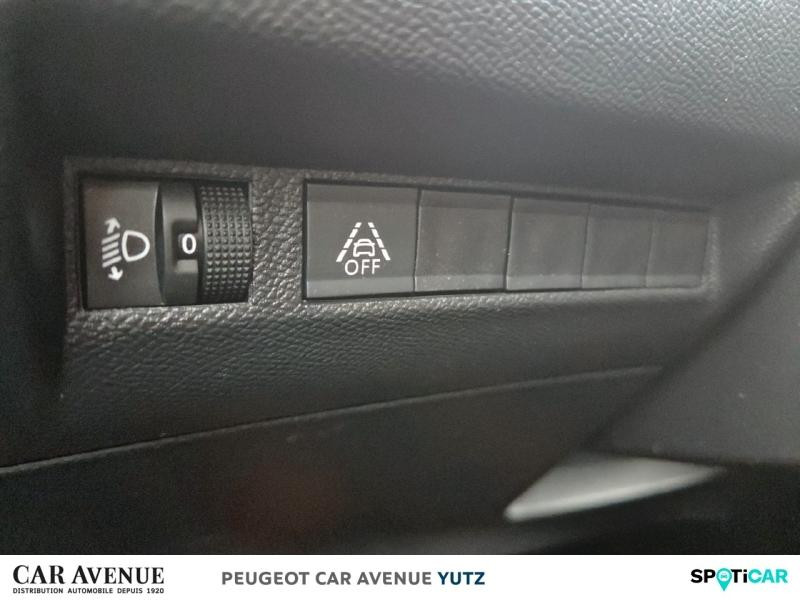 Occasion PEUGEOT 208 1.2 PureTech 100ch S&S Style EAT8 2021 Noir Perla Nera (M) 15990 € à Yutz