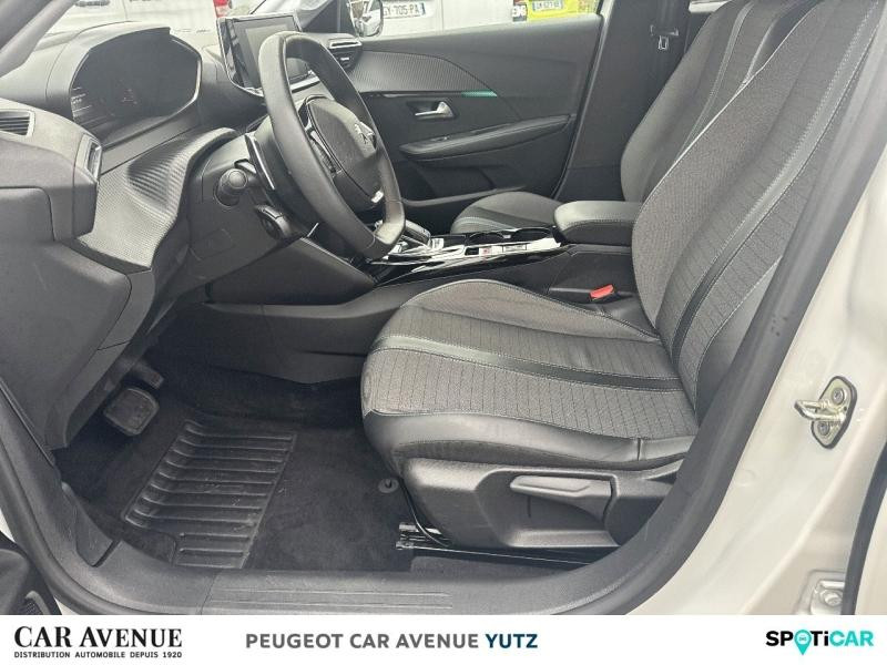 Occasion PEUGEOT 208 1.2 PureTech 100ch S&S Allure EAT8 2021 Blanc Banquise (O) 14990 € à Yutz