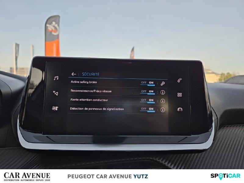 Occasion PEUGEOT 2008 1.2 PureTech 100ch S&S Style 2021 Noir Perla Nera (M) 14490 € à Yutz