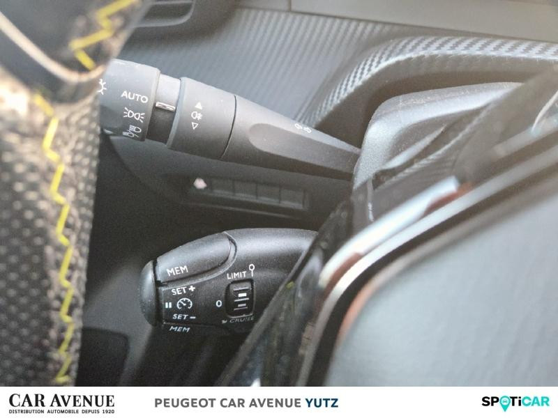 Occasion PEUGEOT 208 e-208 136ch GT 2021 Jaune 15990 € à Yutz
